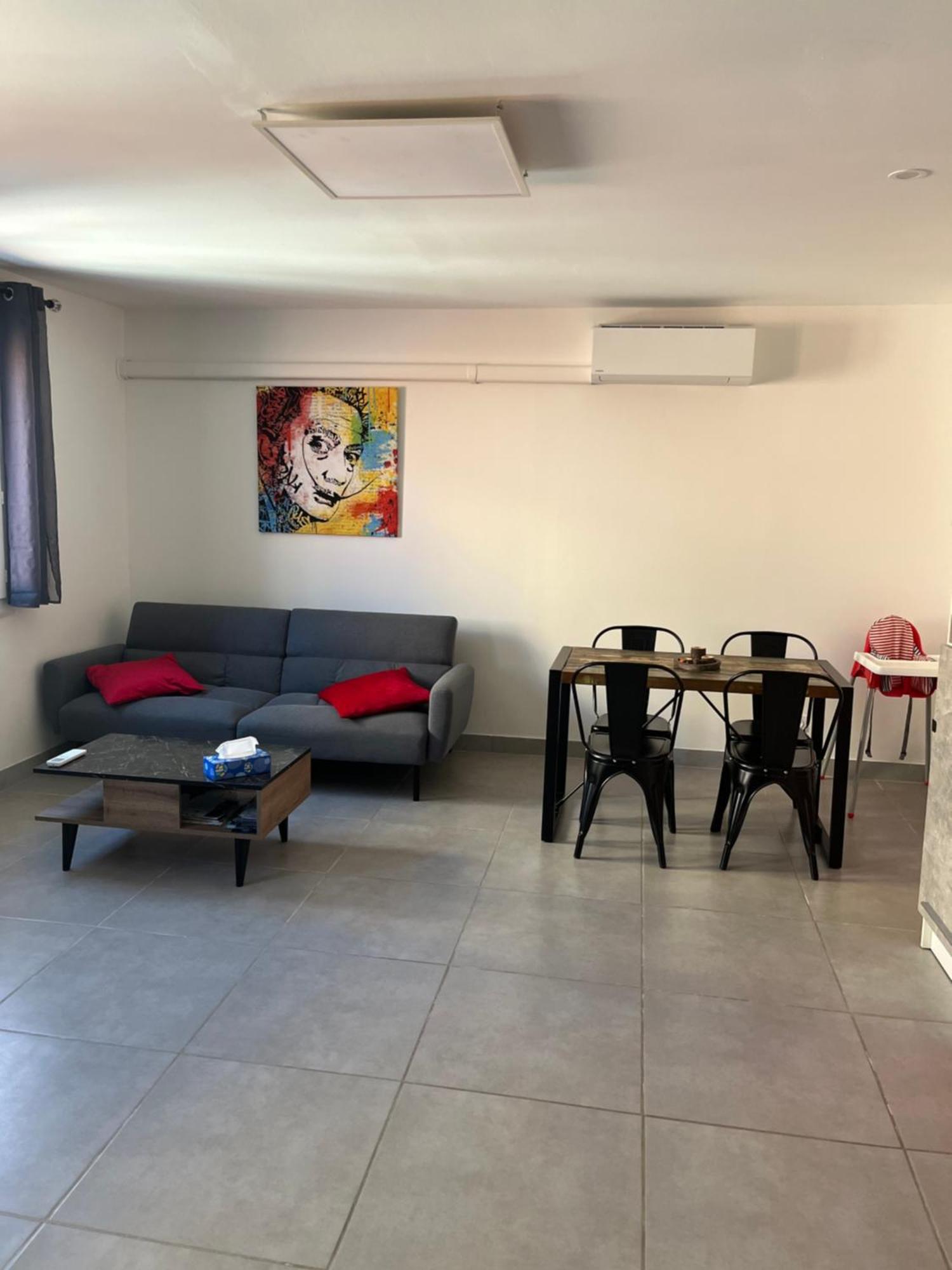 Charmant Appartement Climatise Quartier Las Cobas Perpinhã Exterior foto