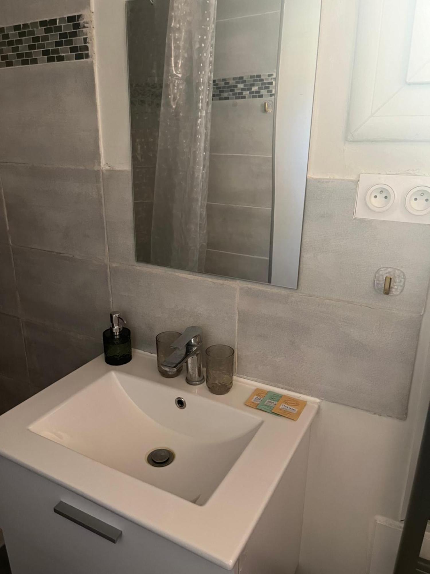 Charmant Appartement Climatise Quartier Las Cobas Perpinhã Exterior foto